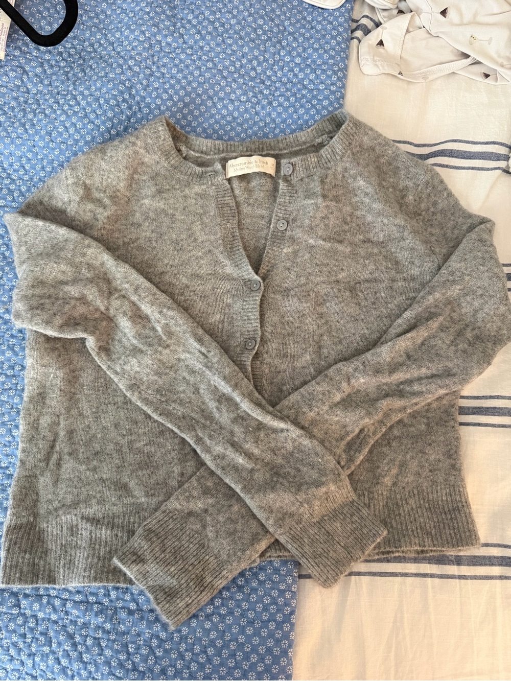 Abercrombie sweater